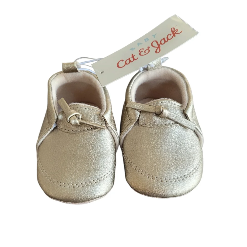 CAT & JACK Gold Metallic Moccasin Crib Shoes Size 3-6M